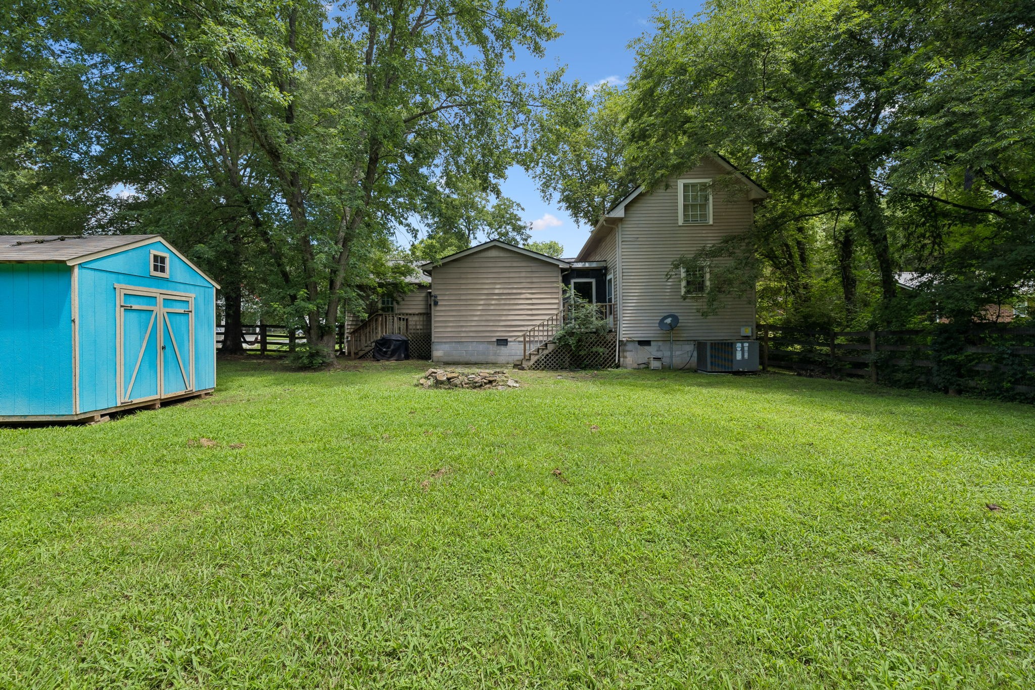 1804 Mars St Property Photo 35
