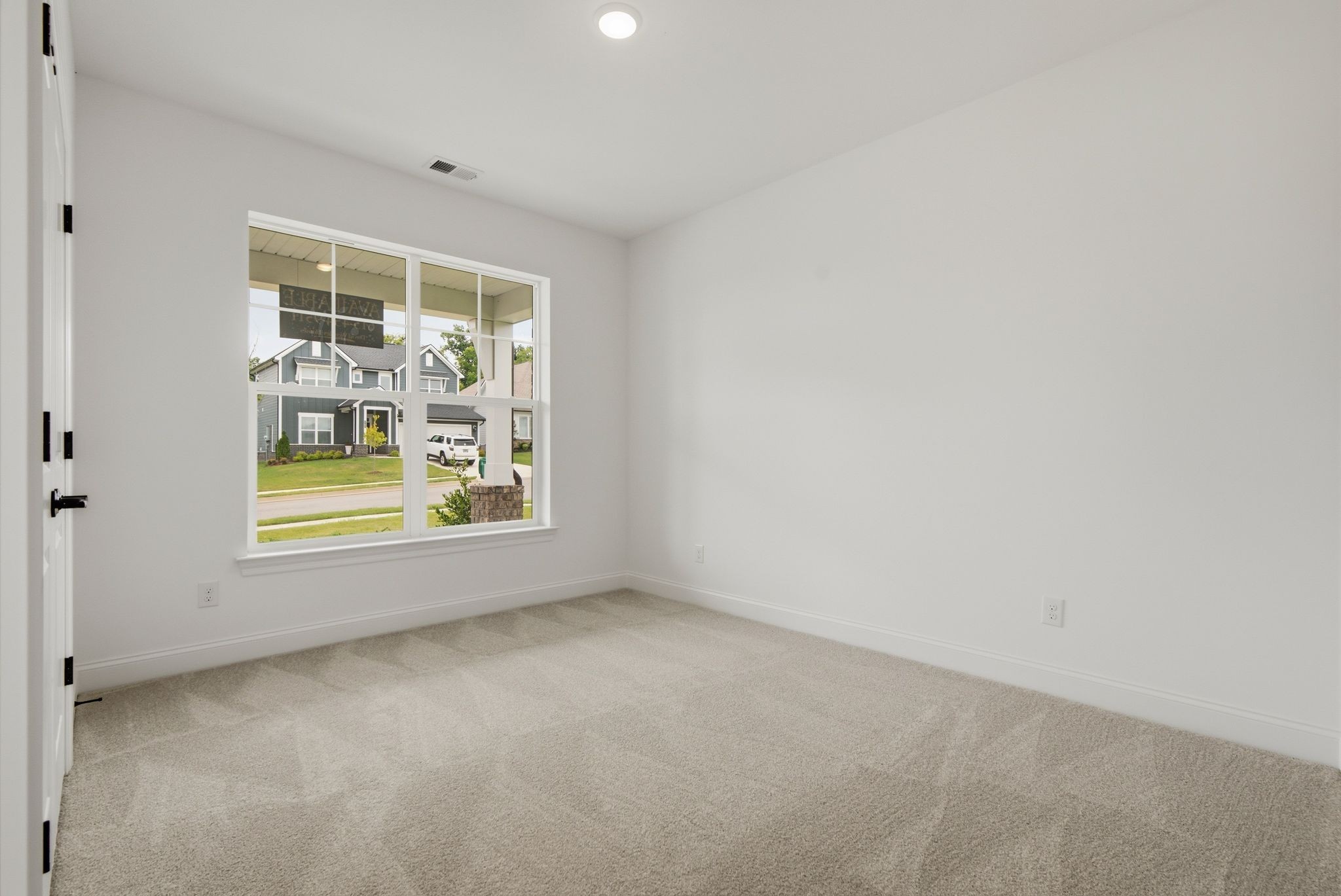 1096 Callaway Drive Property Photo 13