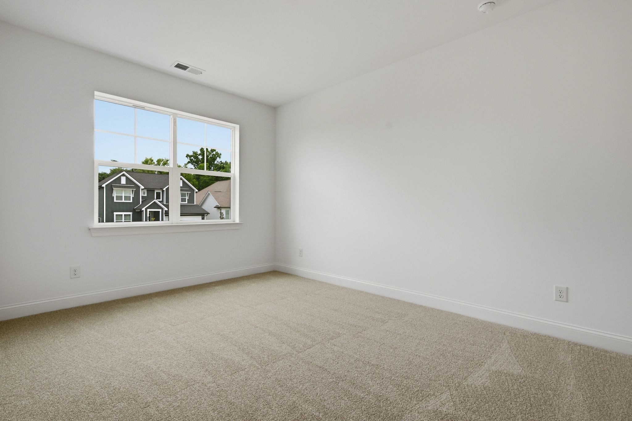 1096 Callaway Drive Property Photo 27
