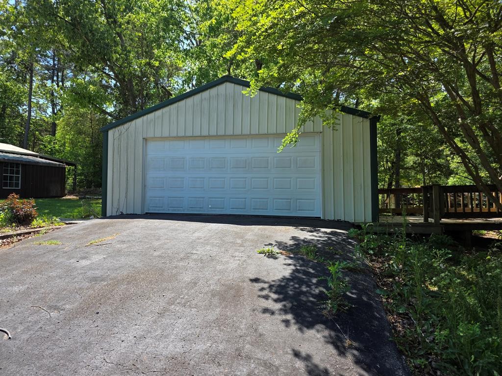 230 Jones Loop Property Photo 4