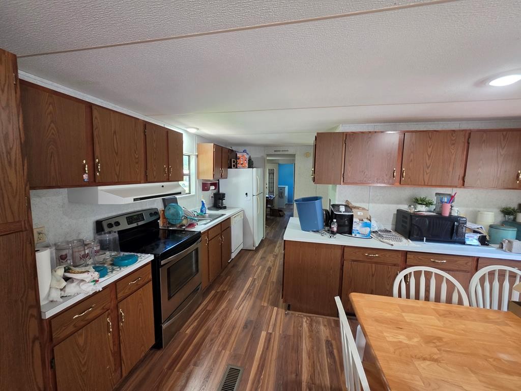 230 Jones Loop Property Photo 15