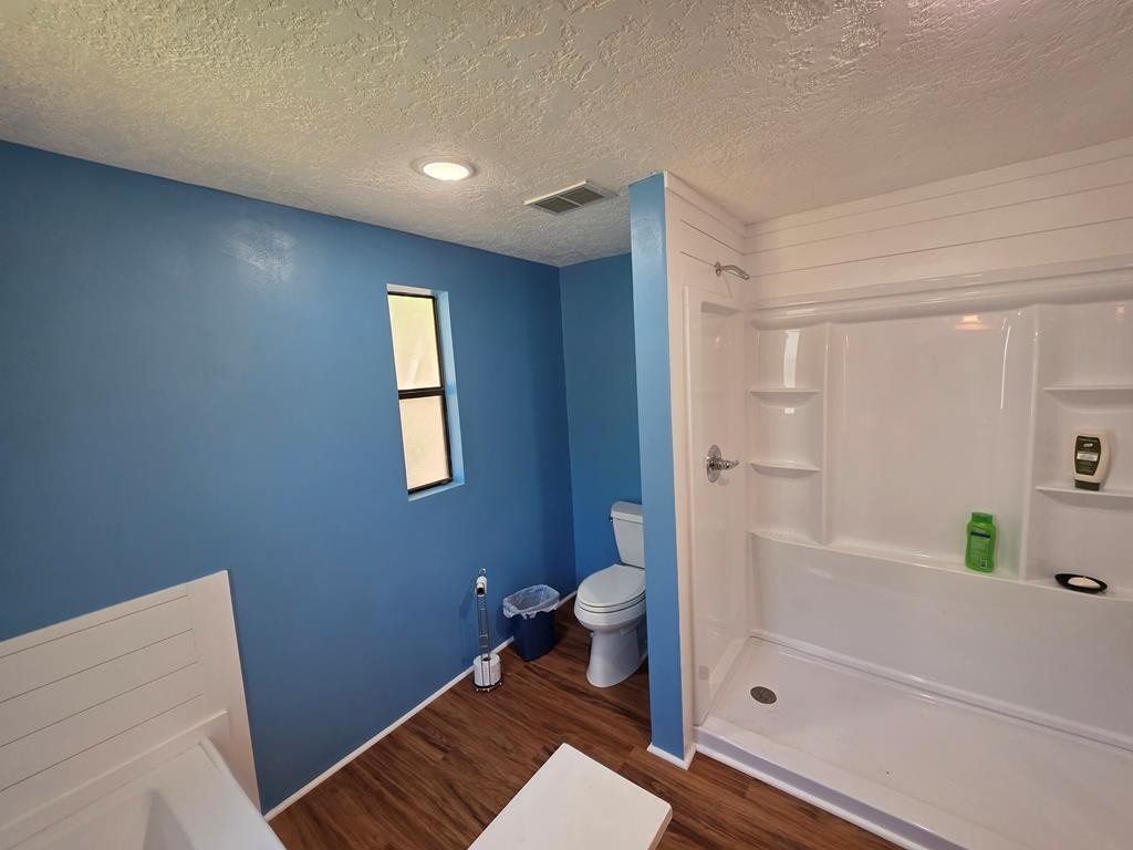 230 Jones Loop Property Photo 20