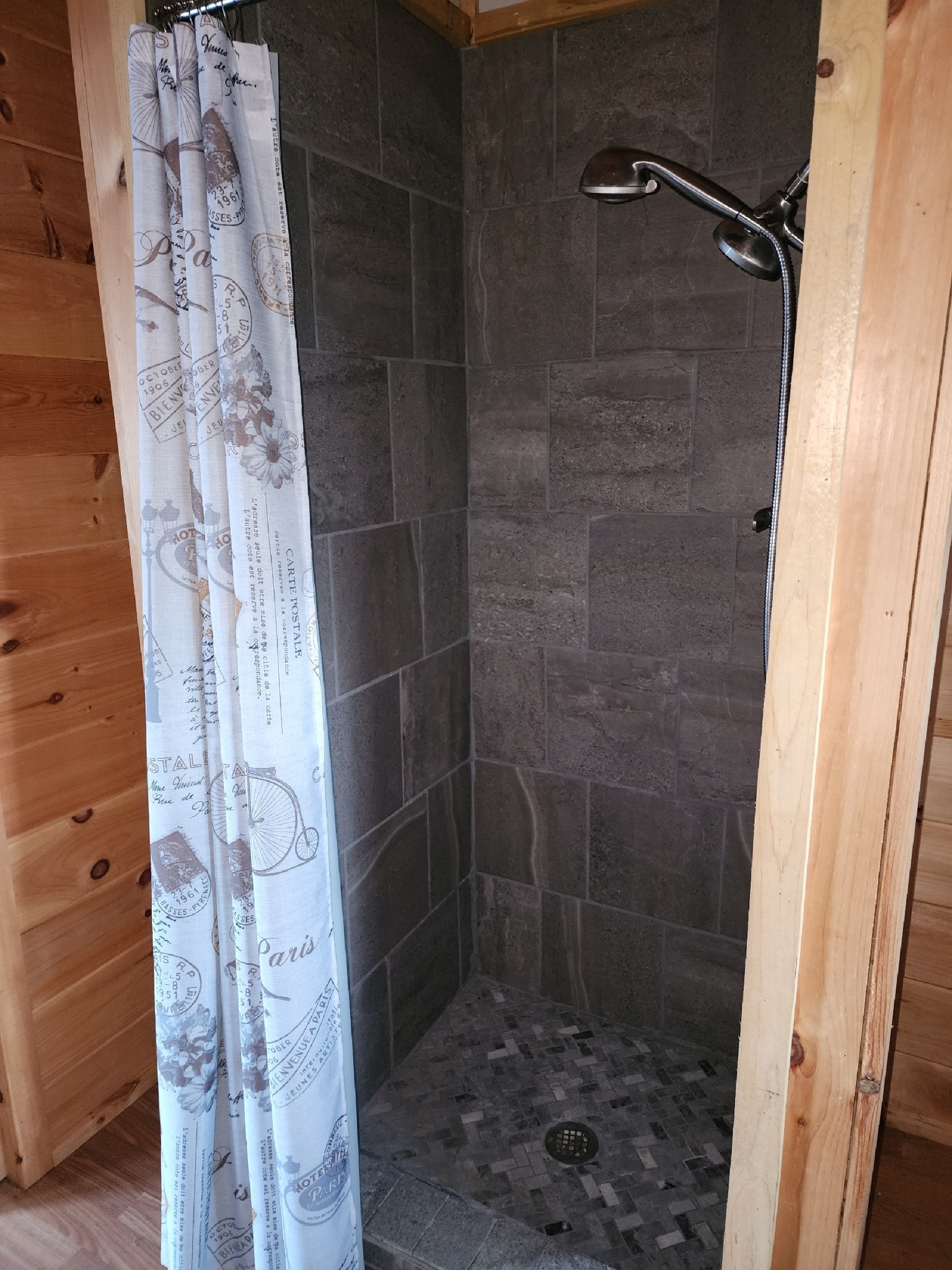 2205 Pine Ridge Ln Property Photo 7