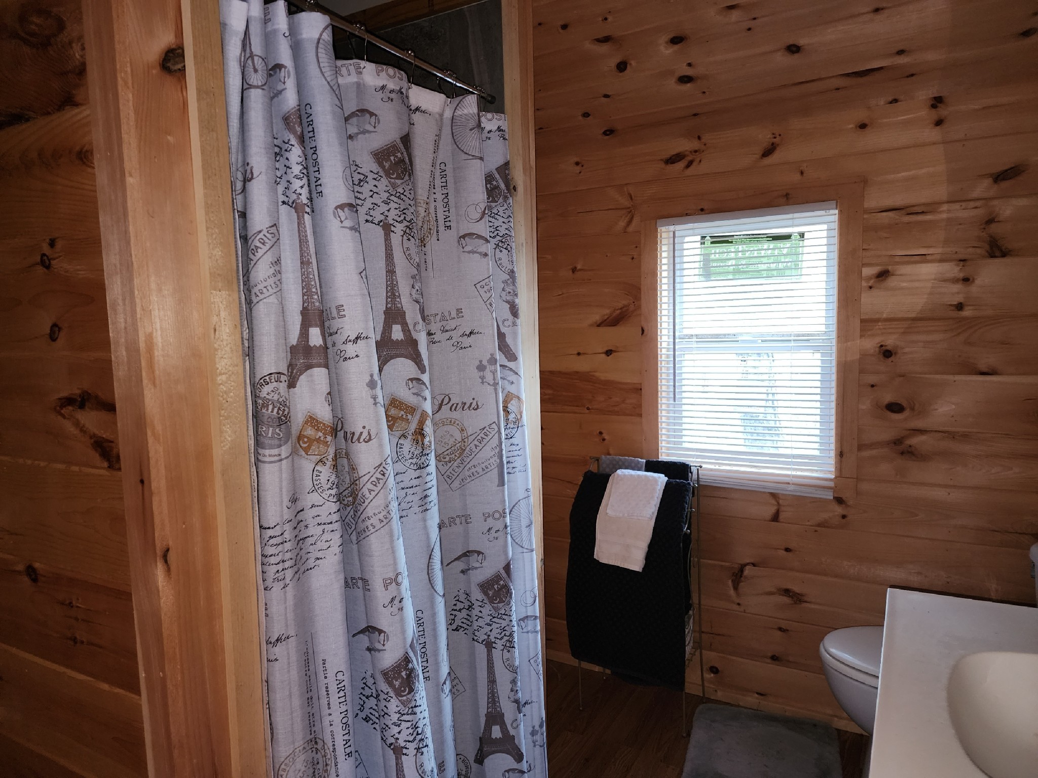 2205 Pine Ridge Ln Property Photo 9