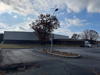 208 Industrial Blvd Property Photo 3