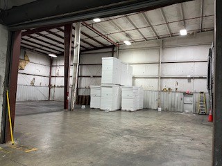 208 Industrial Blvd Property Photo 6