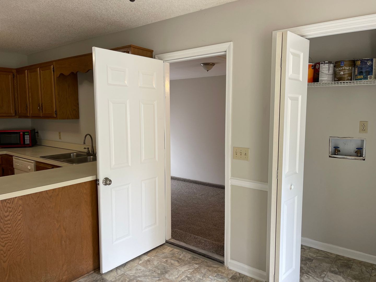 1812 Barnwell Ct Property Photo 9