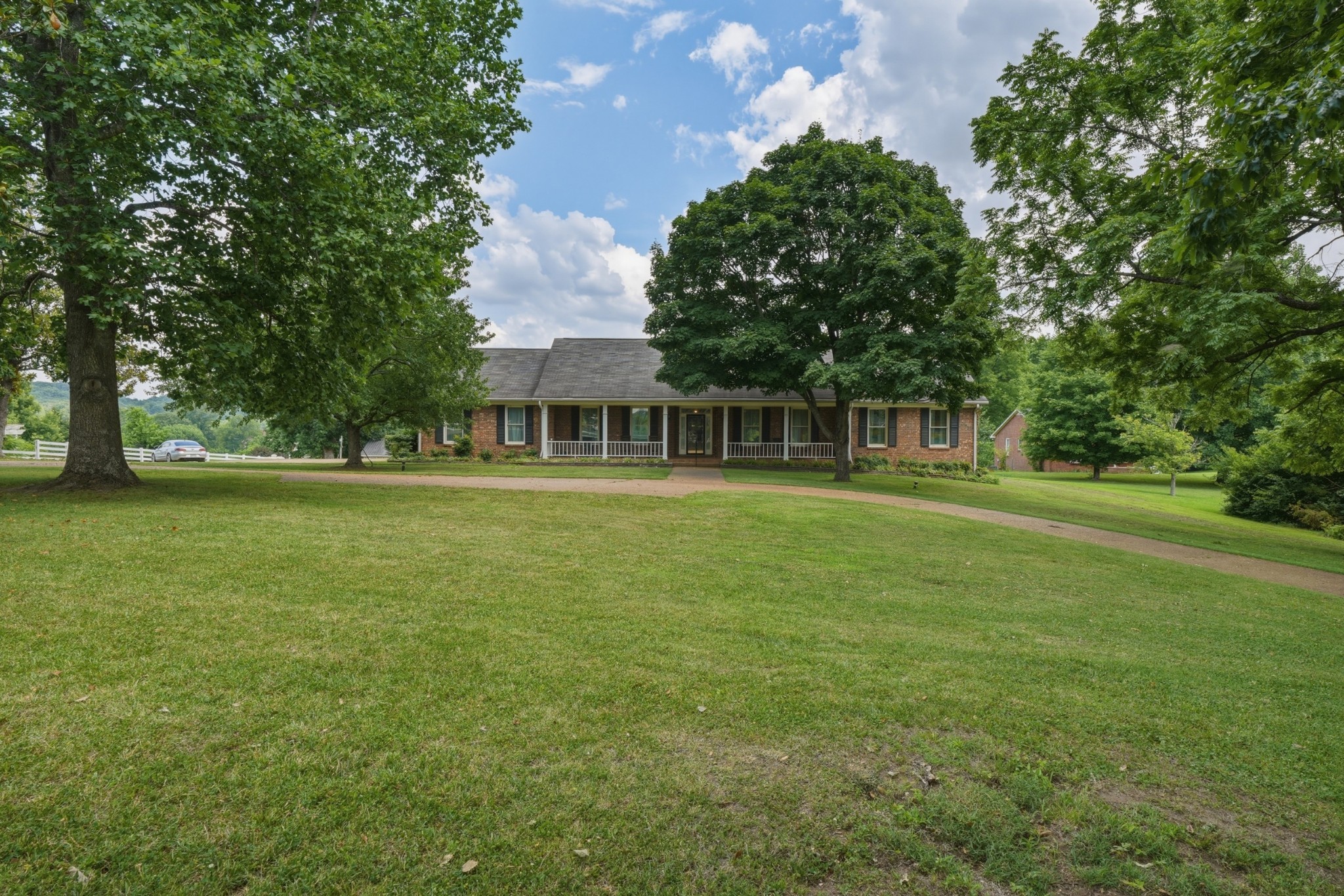 4442 Pratt Ln Property Photo 10