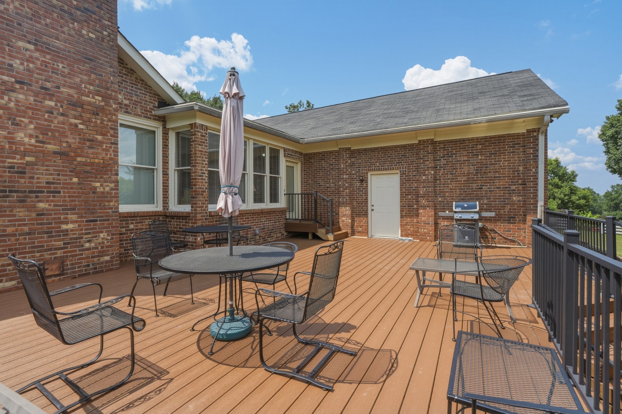 4442 Pratt Ln Property Photo 24