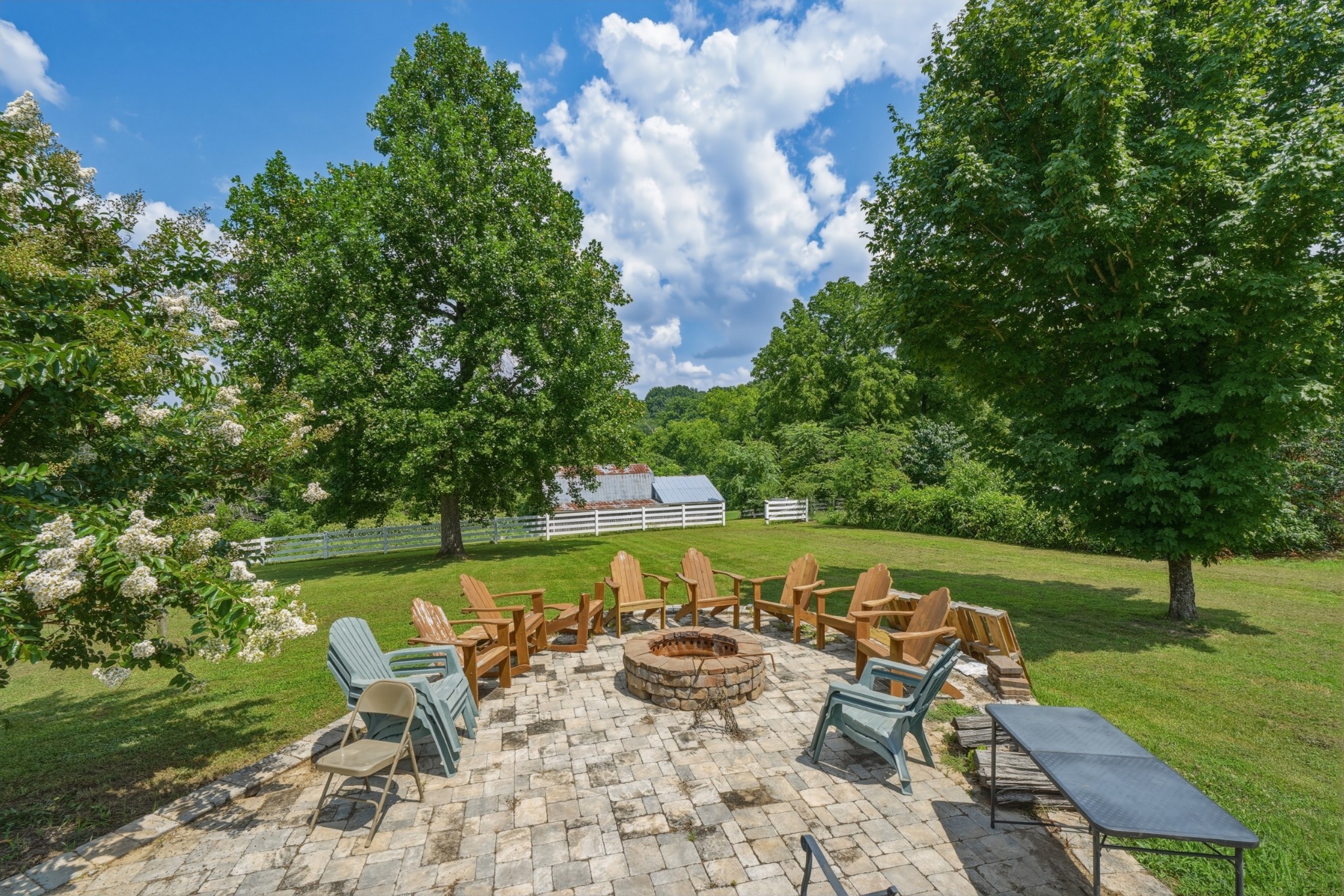 4442 Pratt Ln Property Photo 25