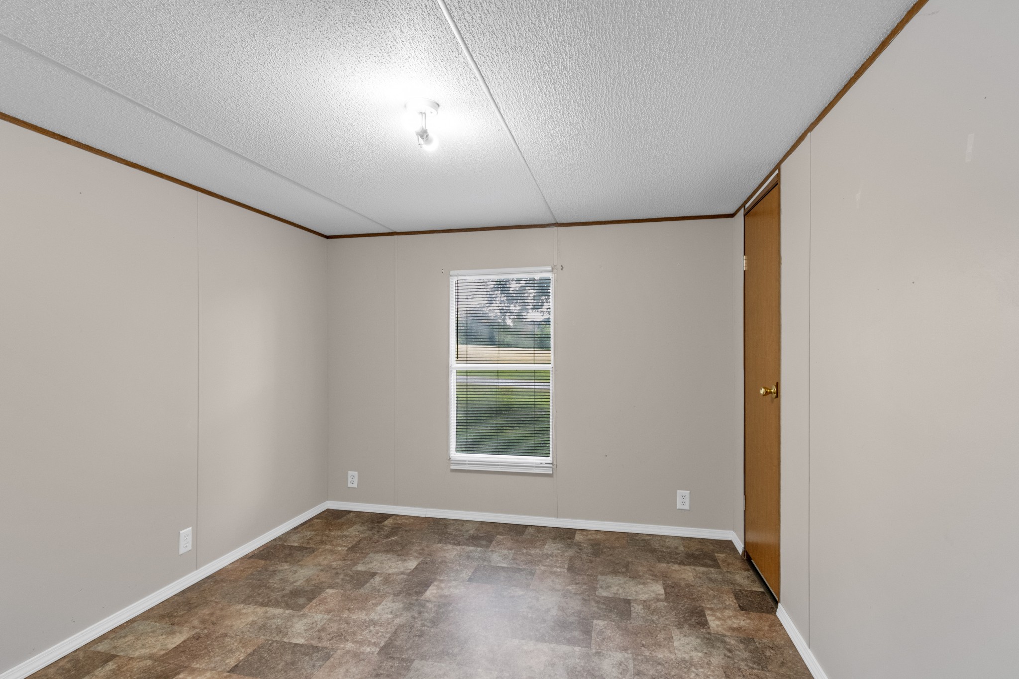 345 Huffman Rd Property Photo 18