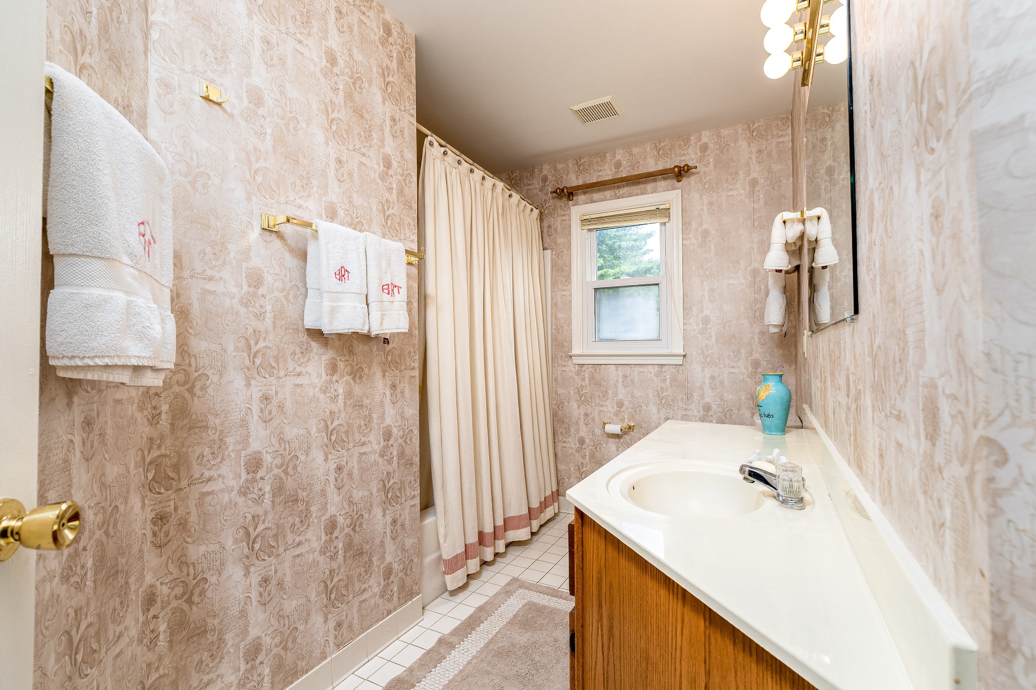 5026 Camelot Dr Property Photo 17
