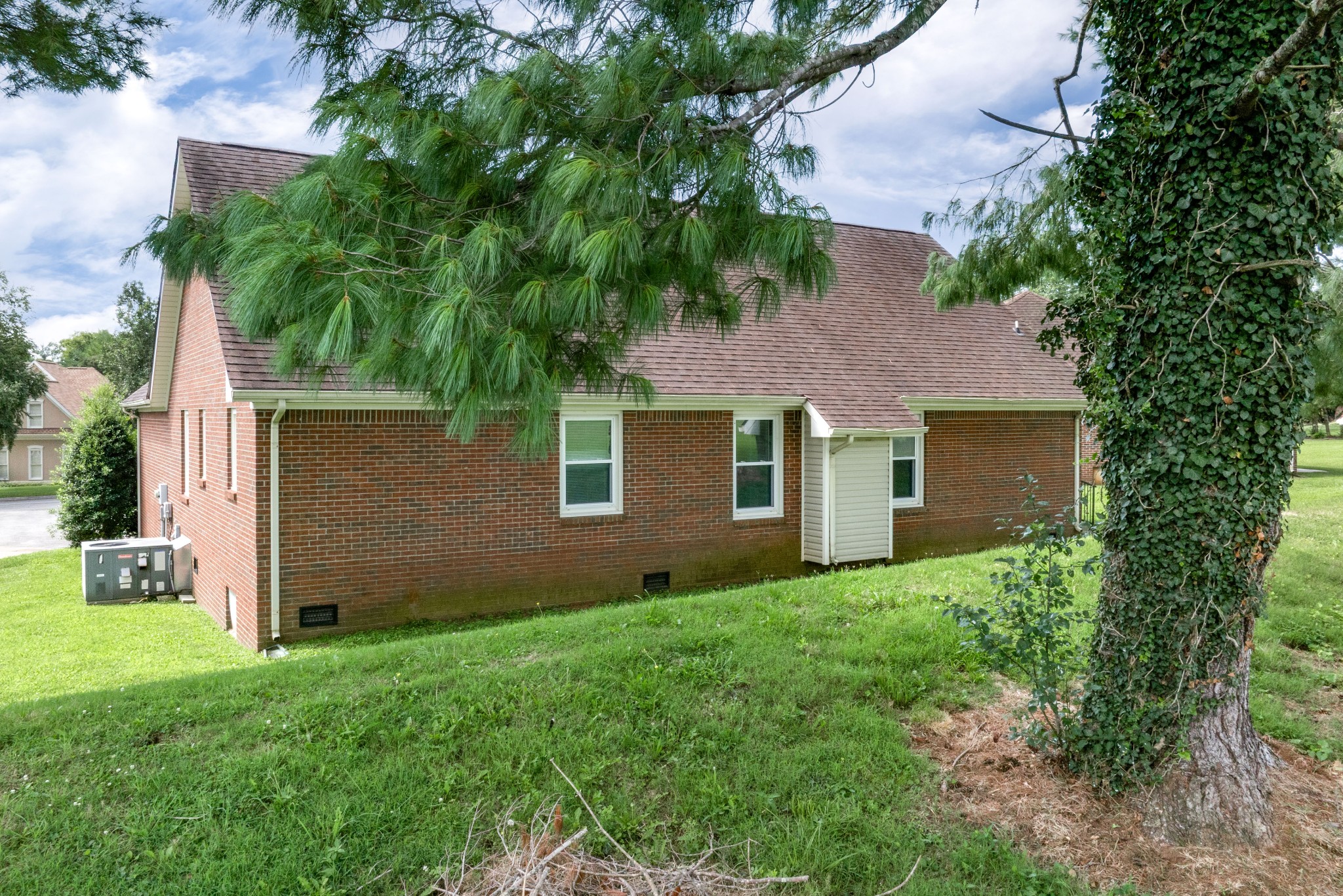 5026 Camelot Dr Property Photo 23
