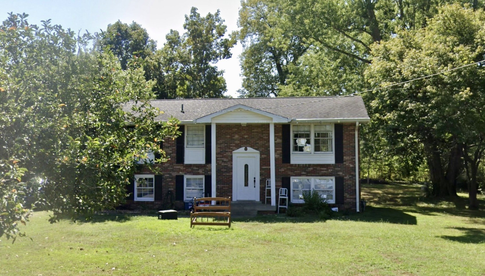 105 Apple Ln Property Photo 1