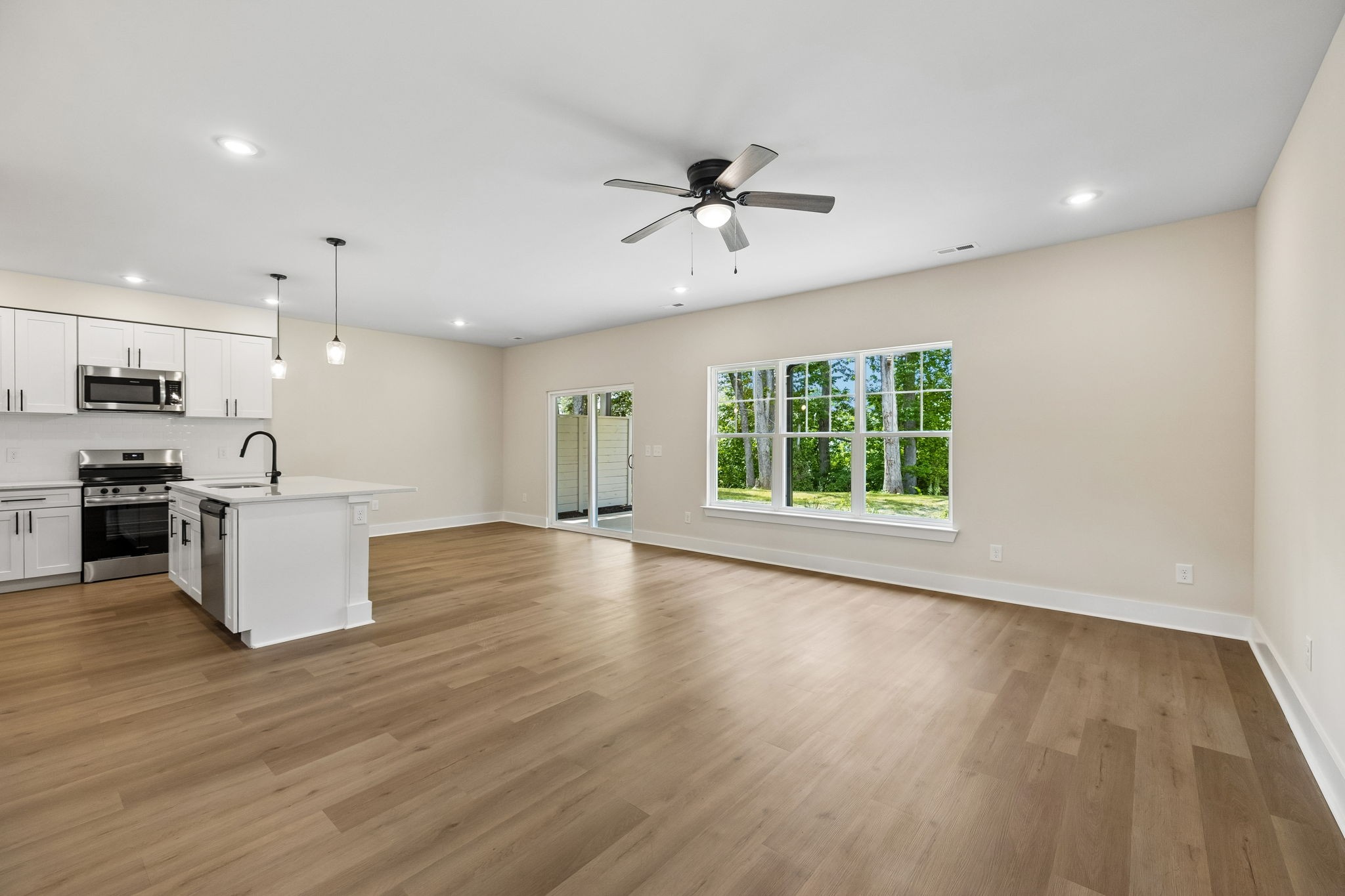 1068 Stagecoach Dr Property Photo 14