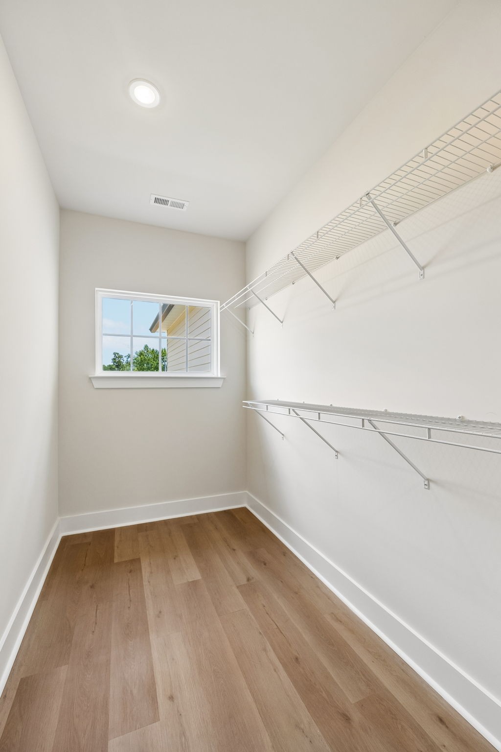 1068 Stagecoach Dr Property Photo 27