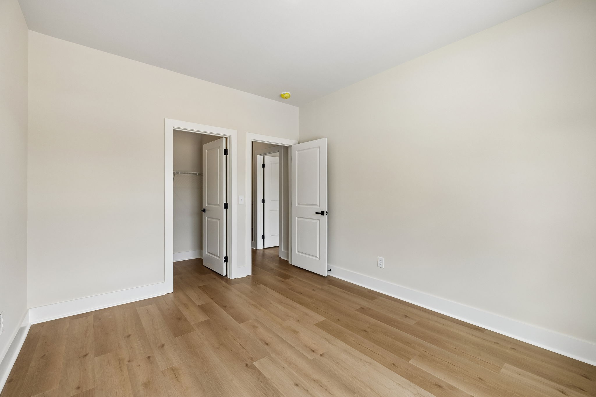 1068 Stagecoach Dr Property Photo 36
