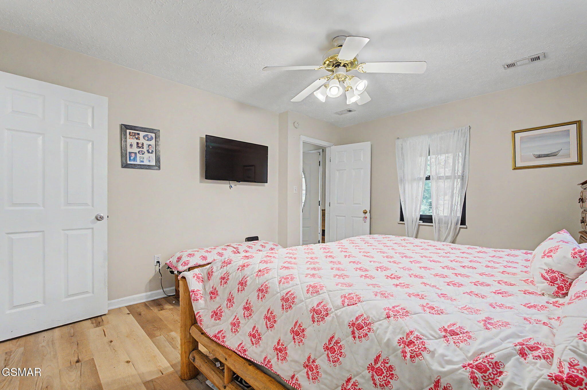 4246 Meadow Circle Property Photo 13