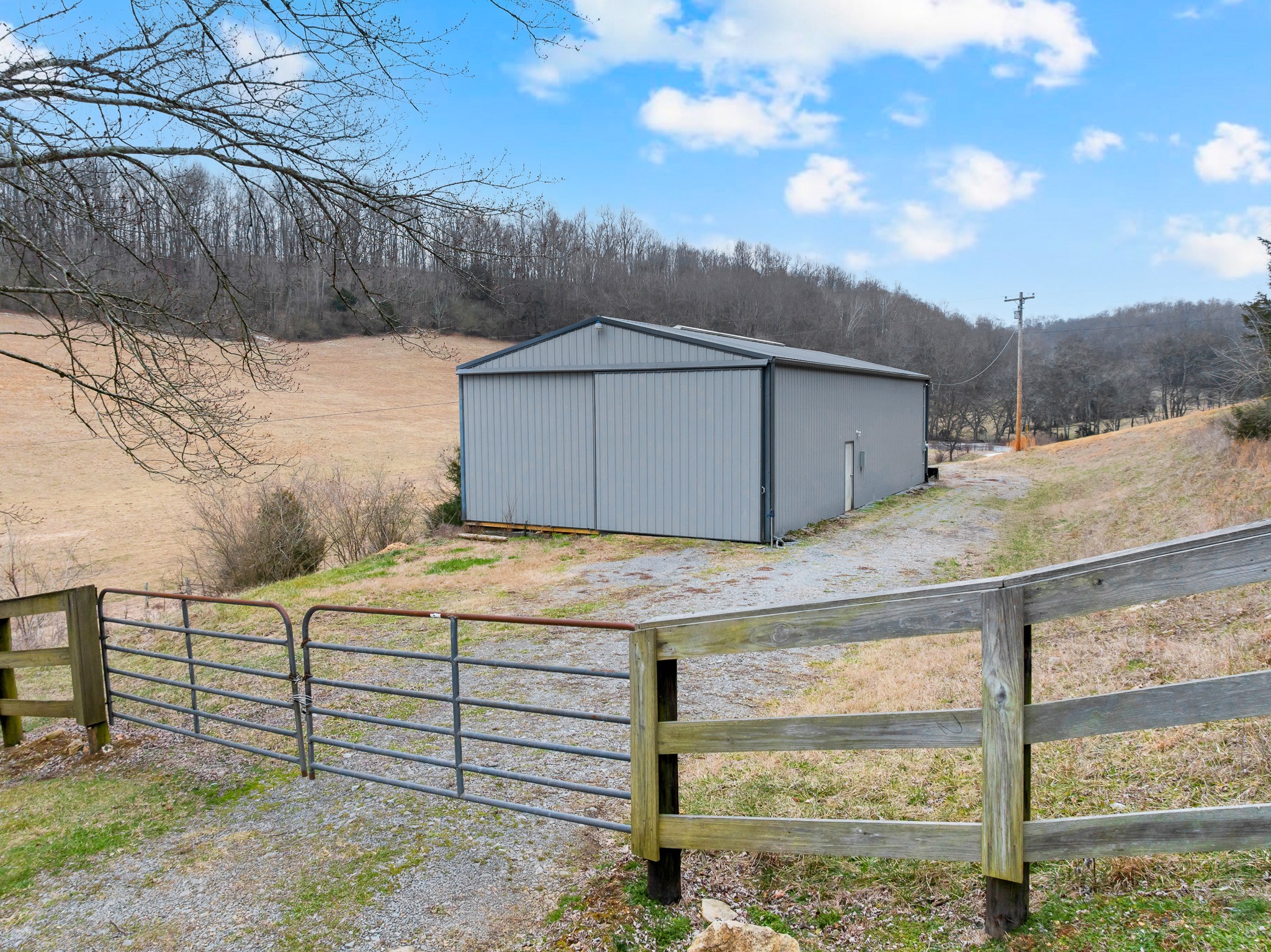 1220 Normandy Rd Property Photo 6