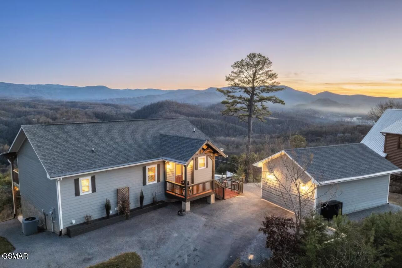 1877 Blue Tick Way Property Photo 1