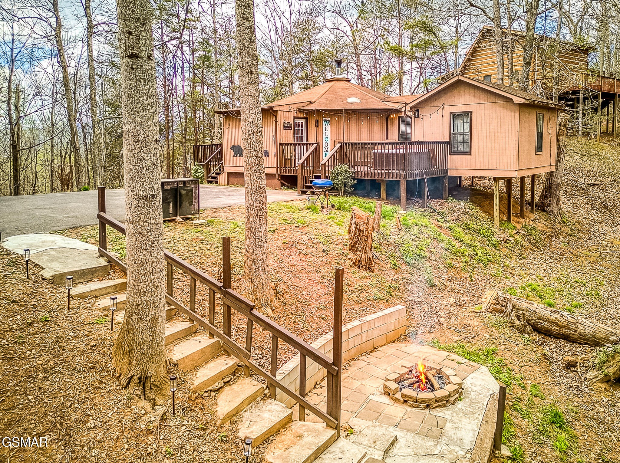 1071 E Foothills Drive