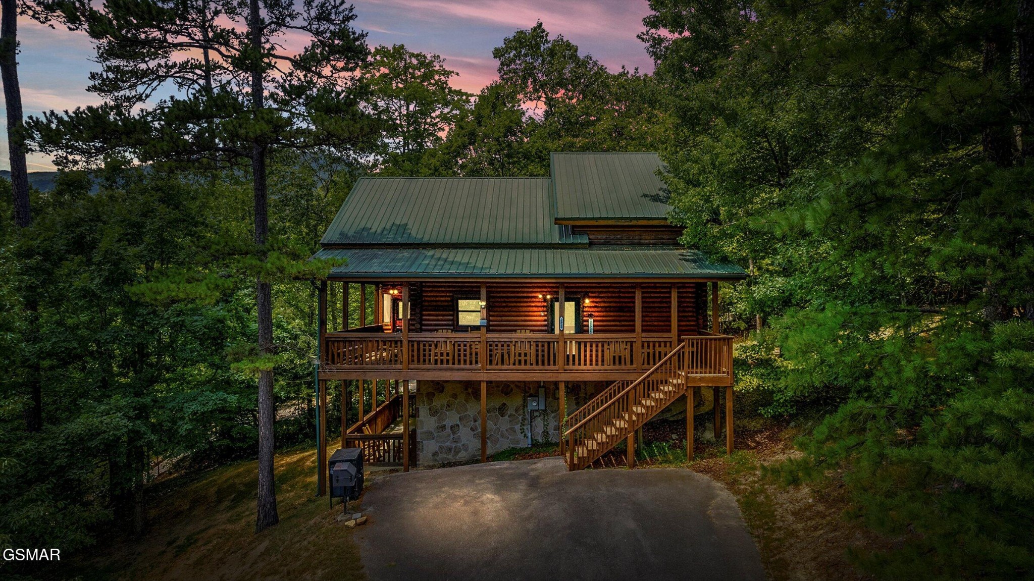 2828 Ridge Creek Circle Property Photo 1