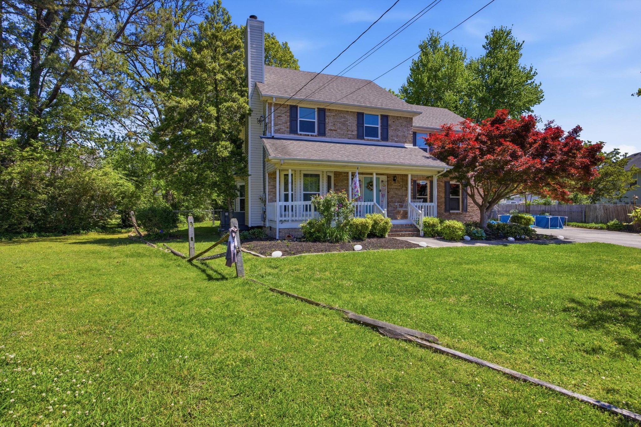 1012 Tall Oak Lane