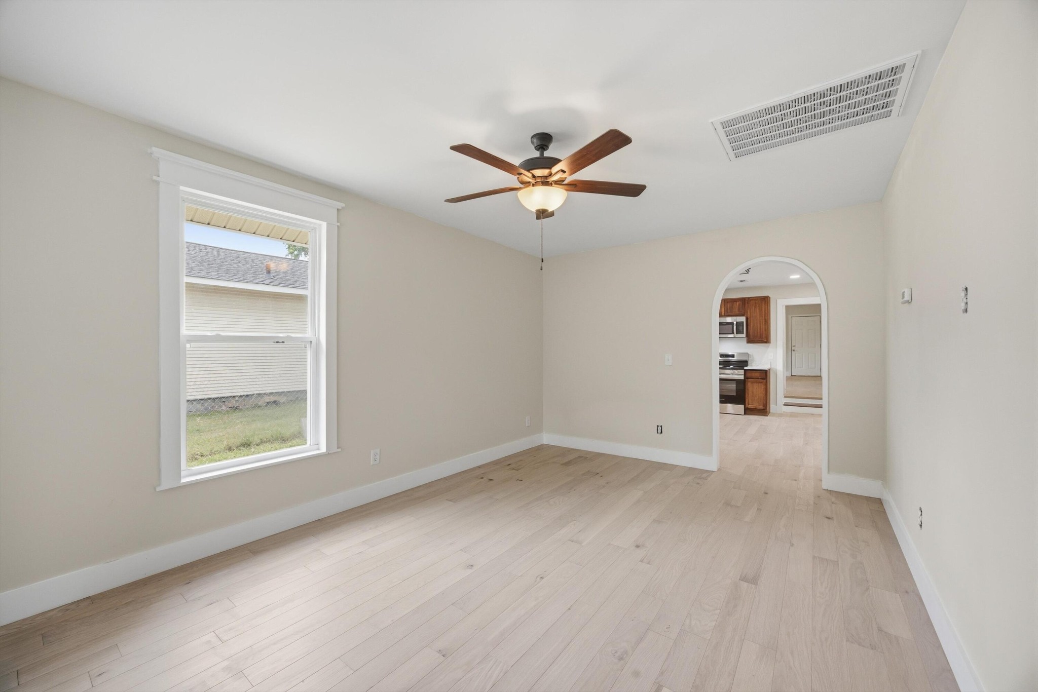 806 Indian Avenue Property Photo 6