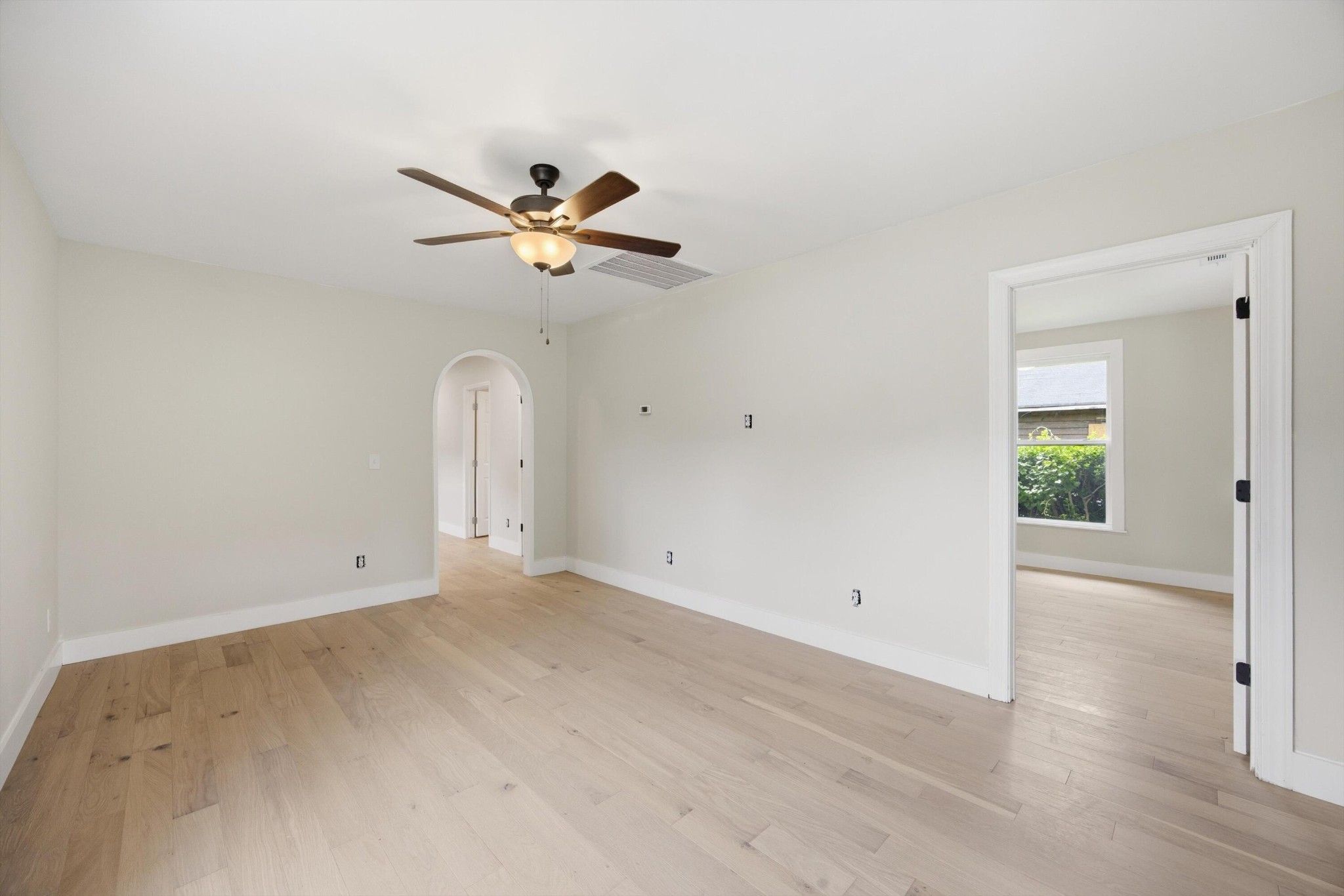 806 Indian Avenue Property Photo 7