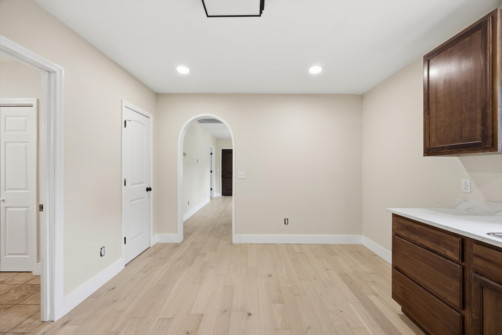 806 Indian Avenue Property Photo 9