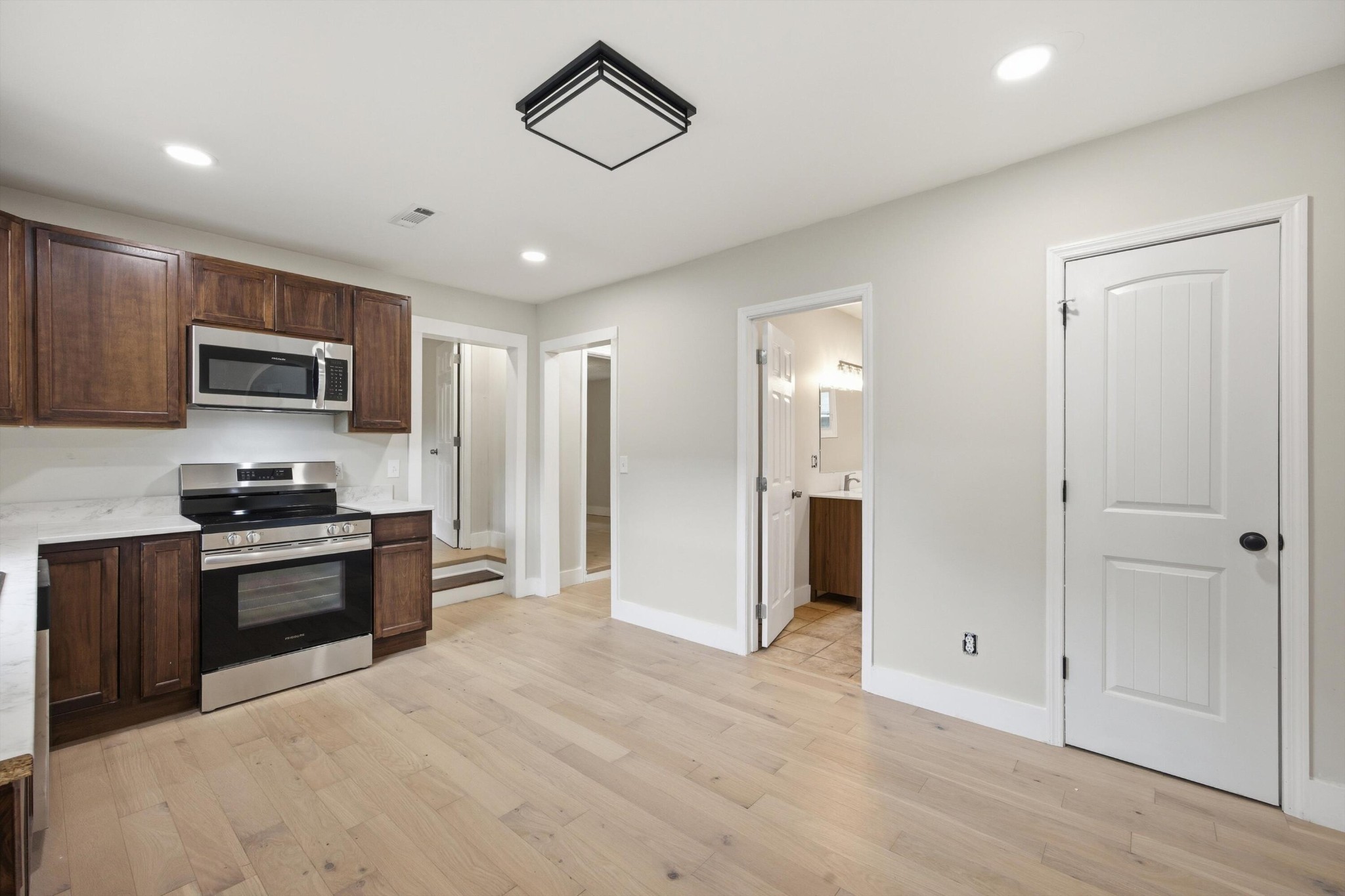 806 Indian Avenue Property Photo 11