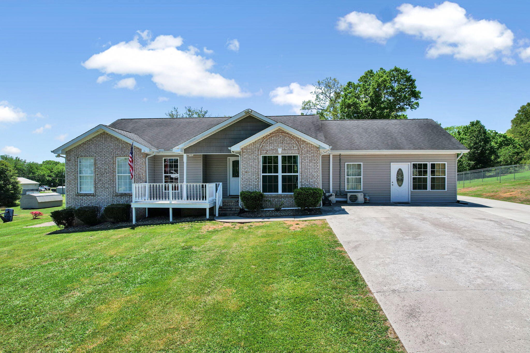 241 County Road 158 Property Photo 1