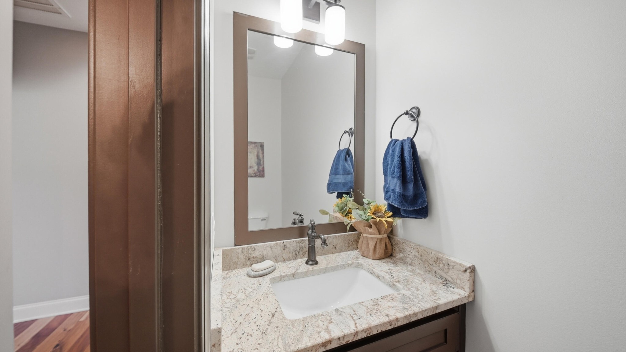 1010 Buckingham Way Property Photo 33