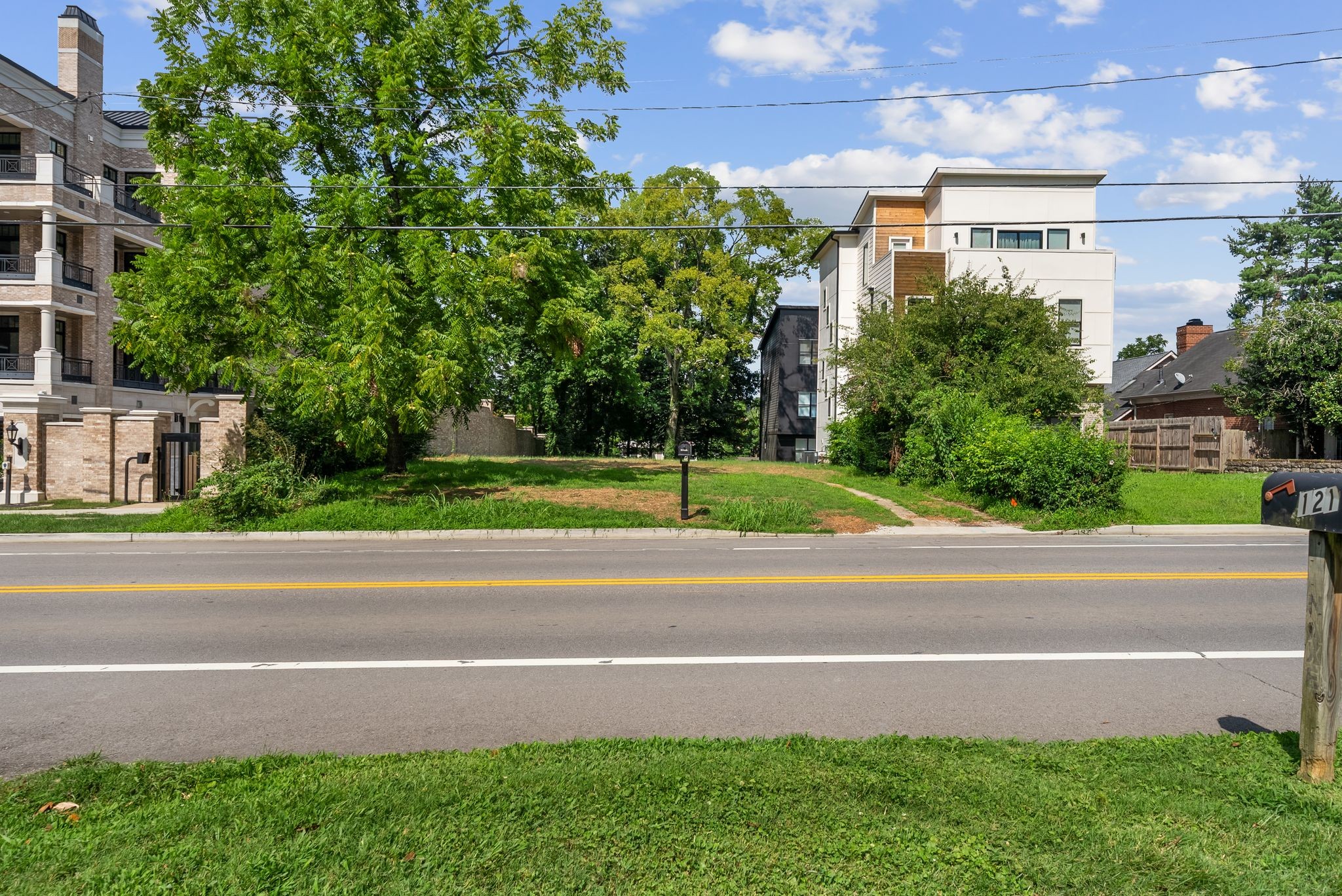 122 Woodmont Blvd Property Photo 1