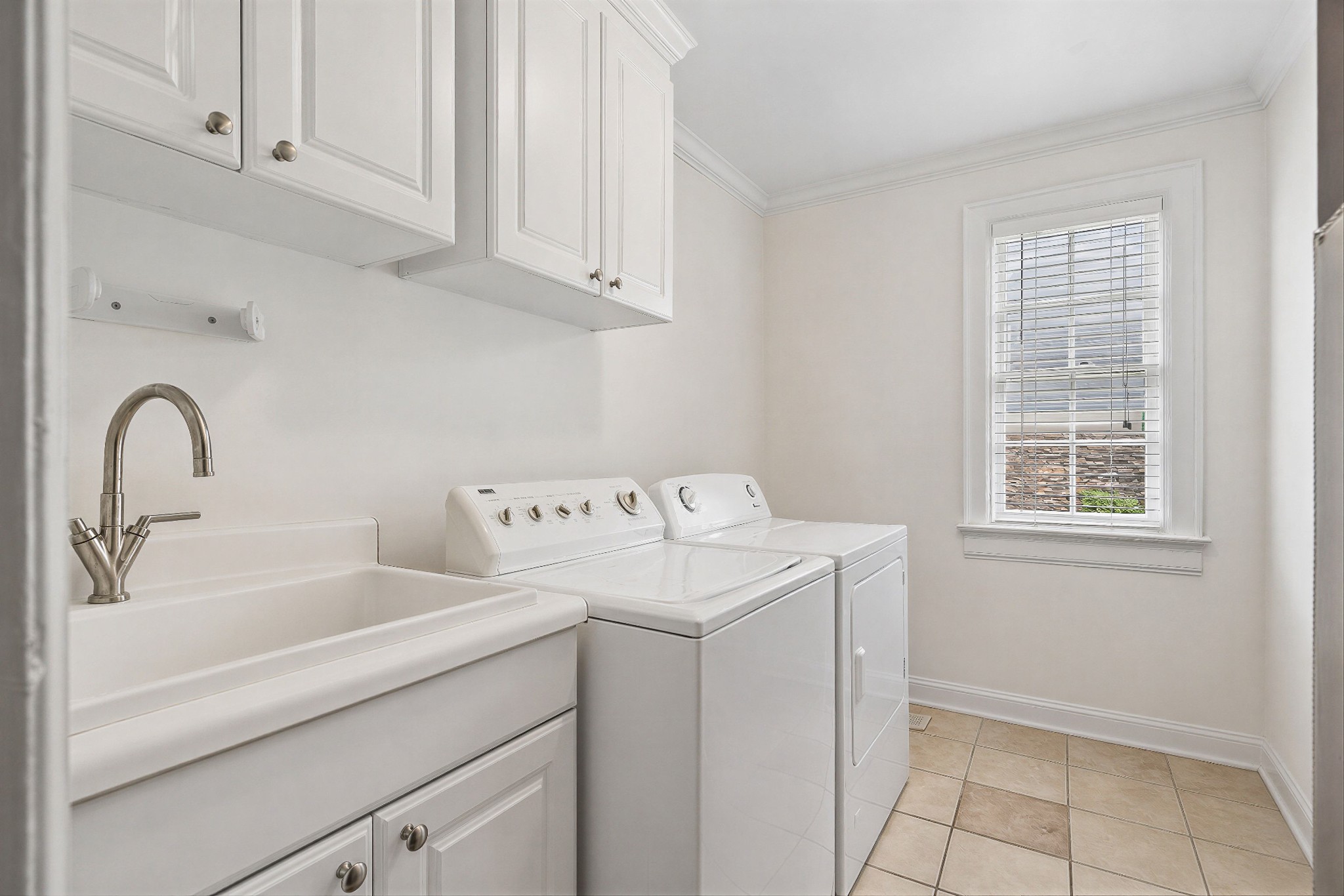 4409 Lealand Ln Property Photo 35