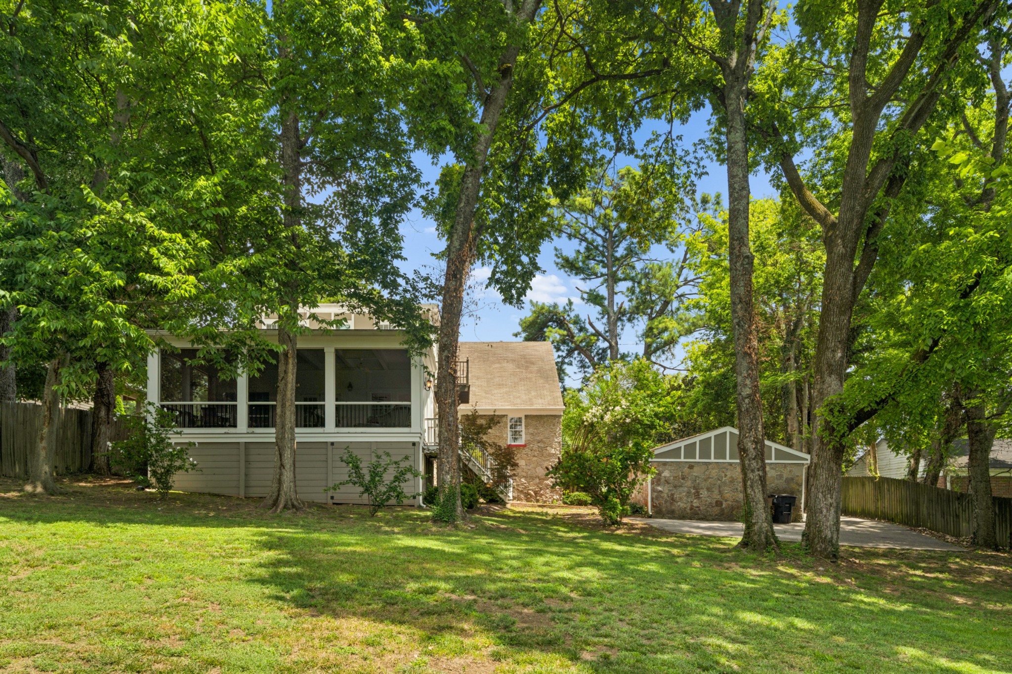 4409 Lealand Ln Property Photo 38