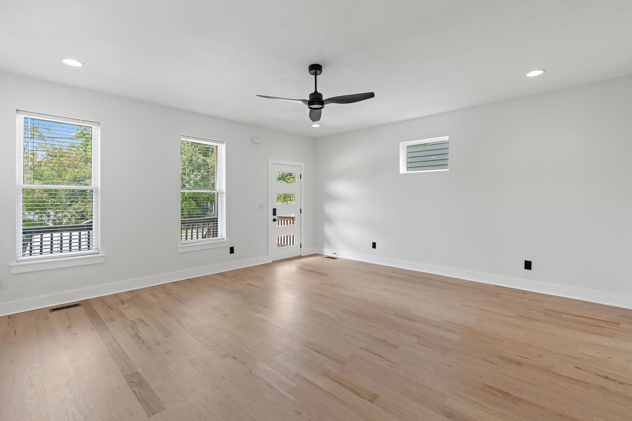 4122 Union St Property Photo 9