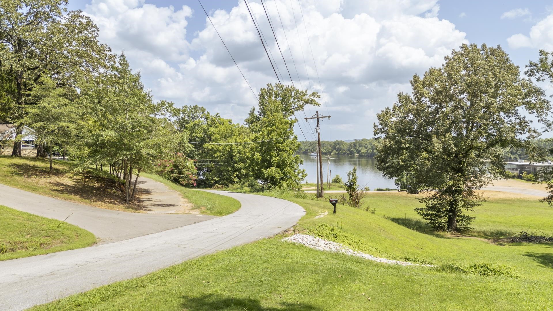 445 Lew Wallace Rd Property Photo 12