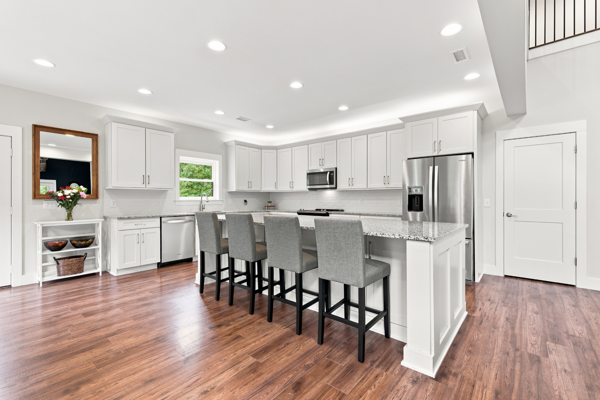 1658 Apache Trl Property Photo 10