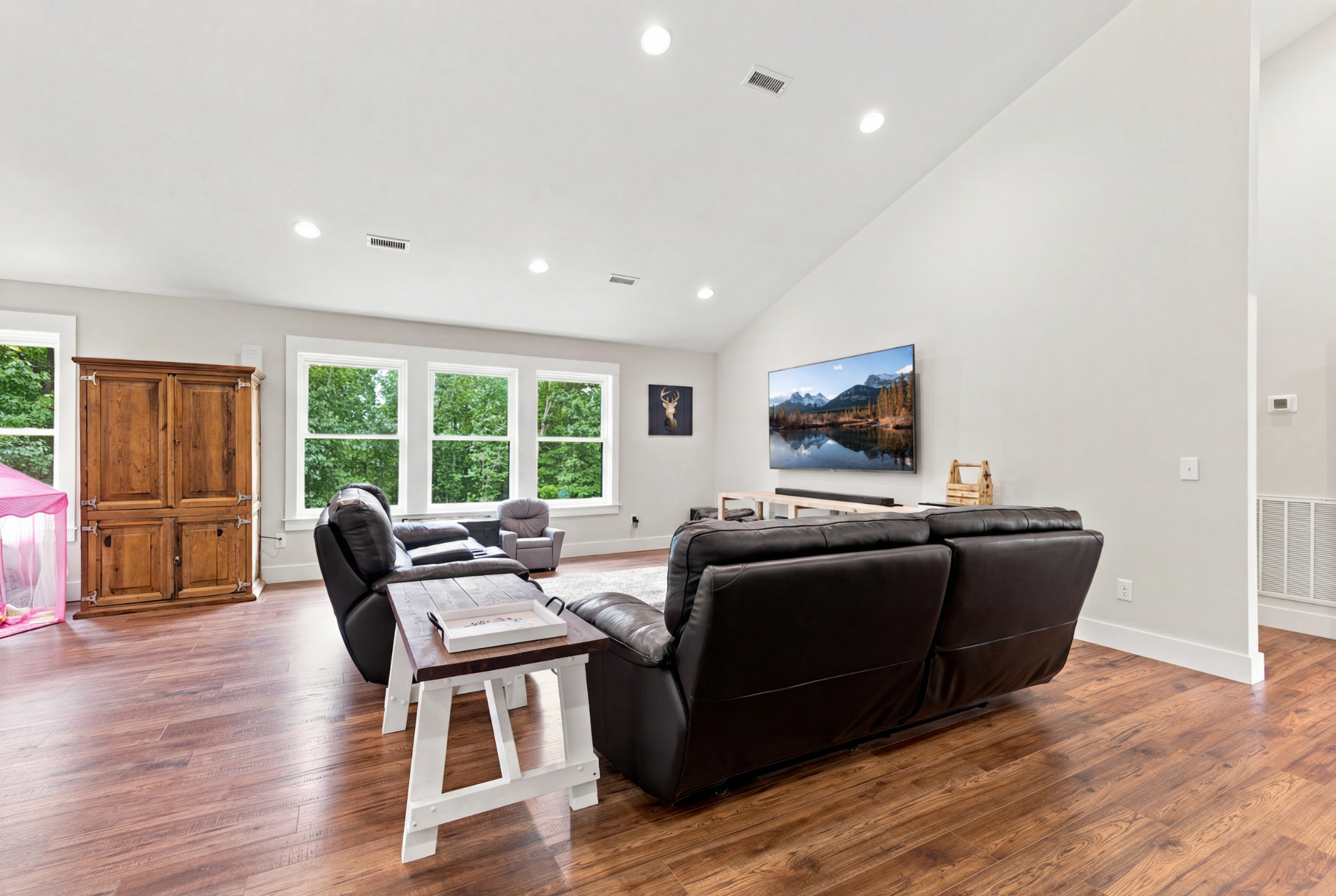 1658 Apache Trl Property Photo 27