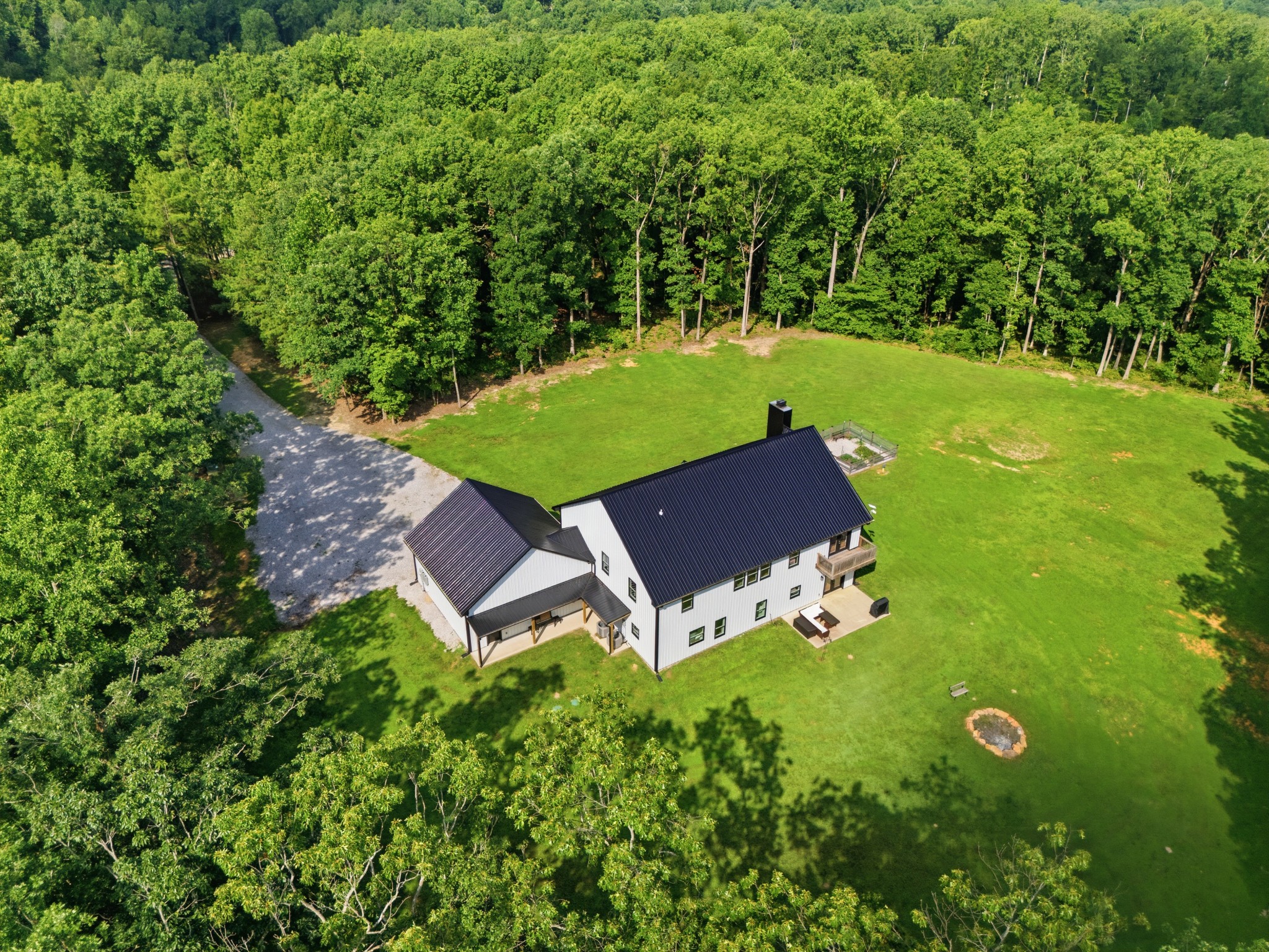 1658 Apache Trl Property Photo 34