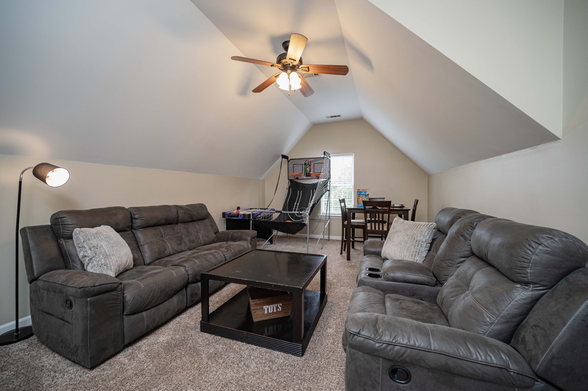 410 Foundry Cir Property Photo 28