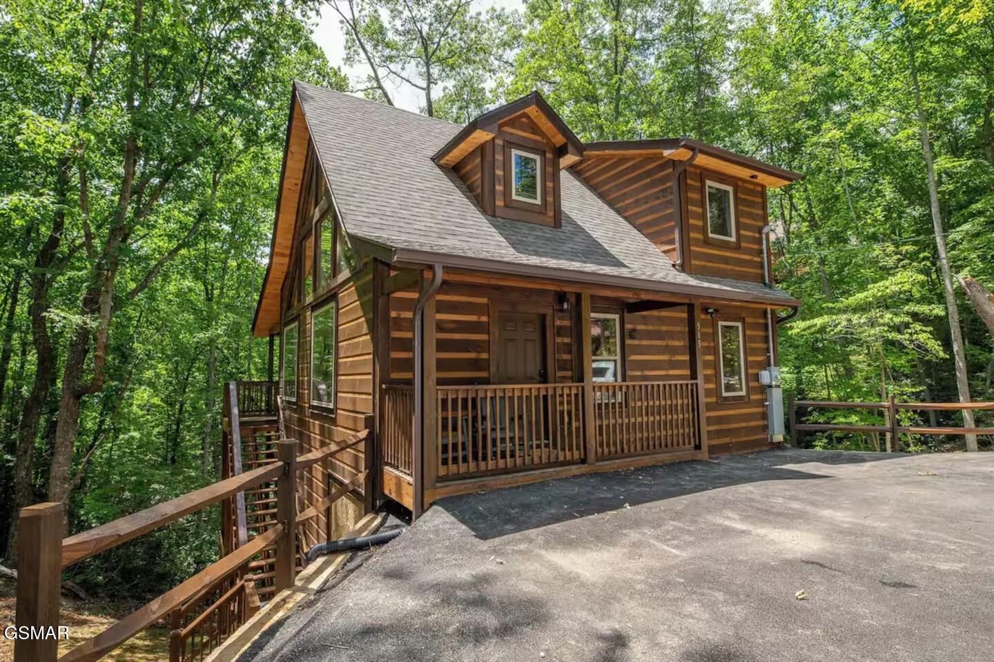 515 Deer Path Lane Property Photo 1