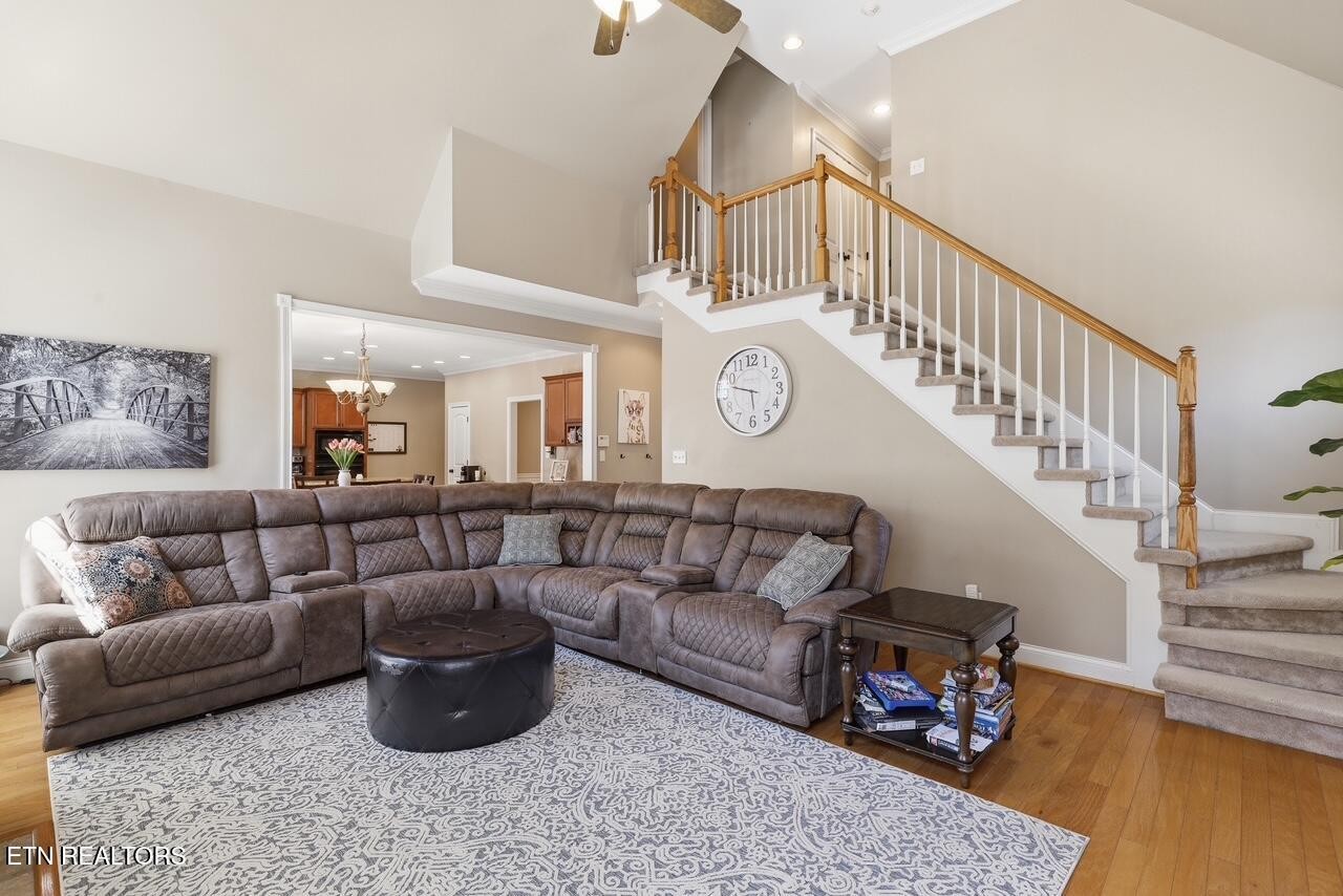 9648 Valley Woods Lane Property Photo 15