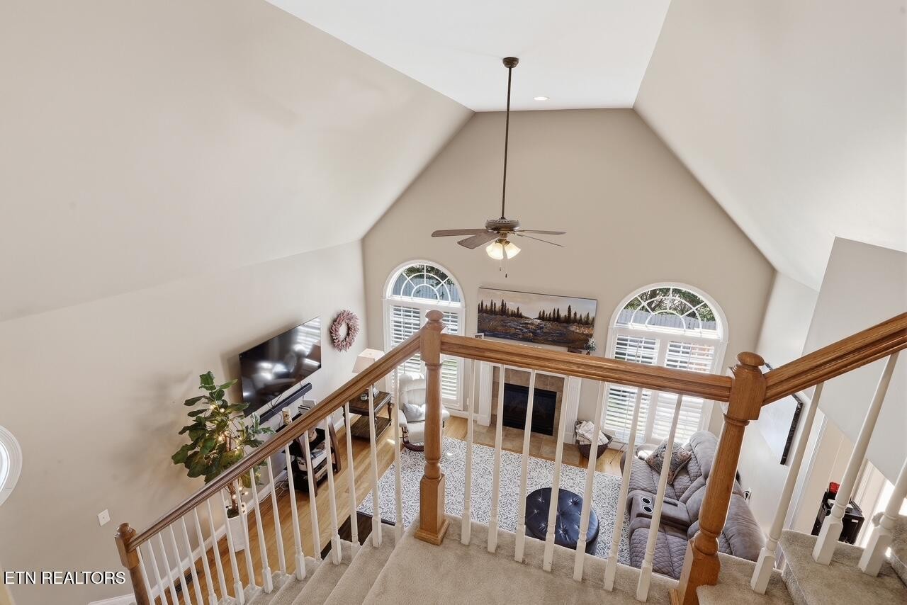 9648 Valley Woods Lane Property Photo 16