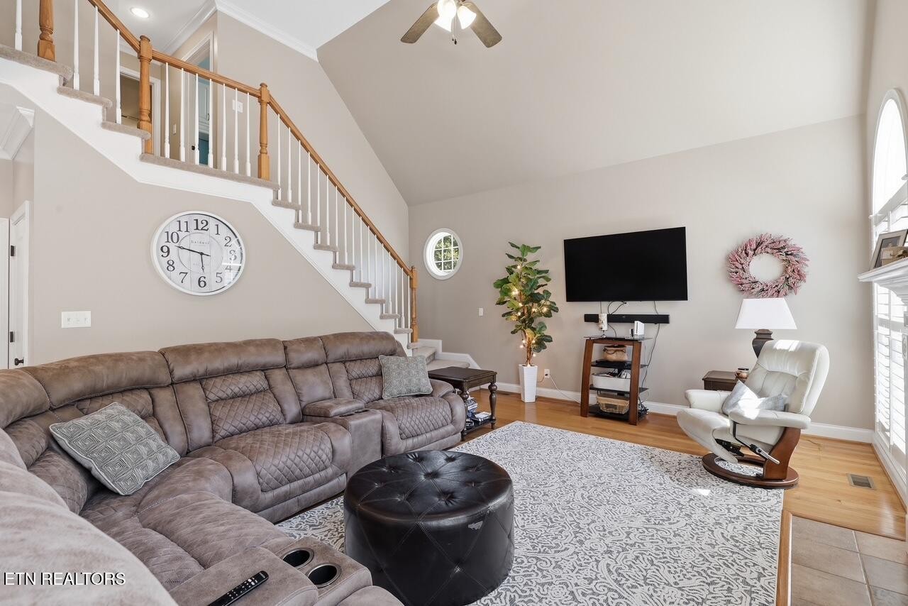 9648 Valley Woods Lane Property Photo 17