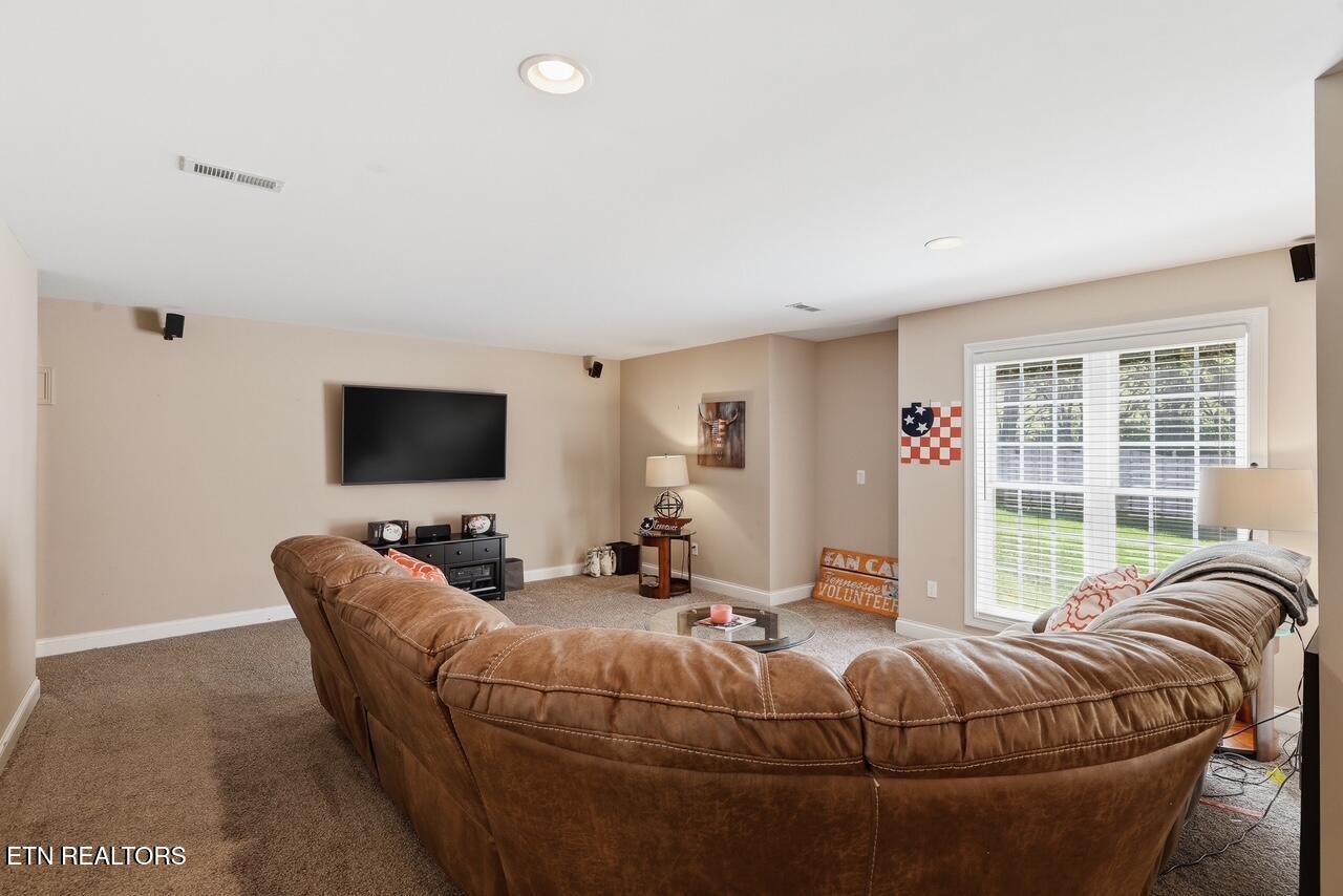 9648 Valley Woods Lane Property Photo 43