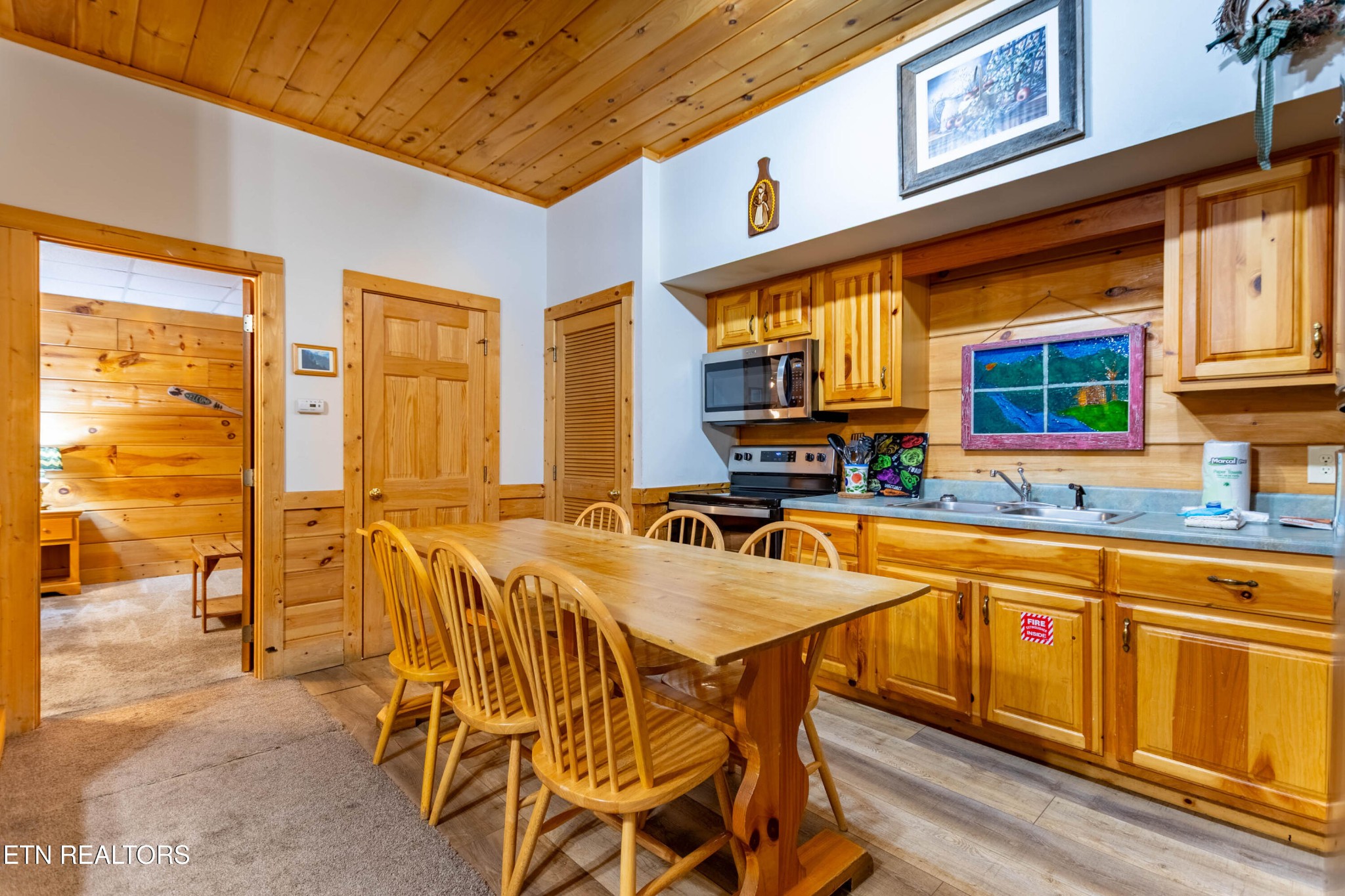653 Eagles Boulevard Way Property Photo 12