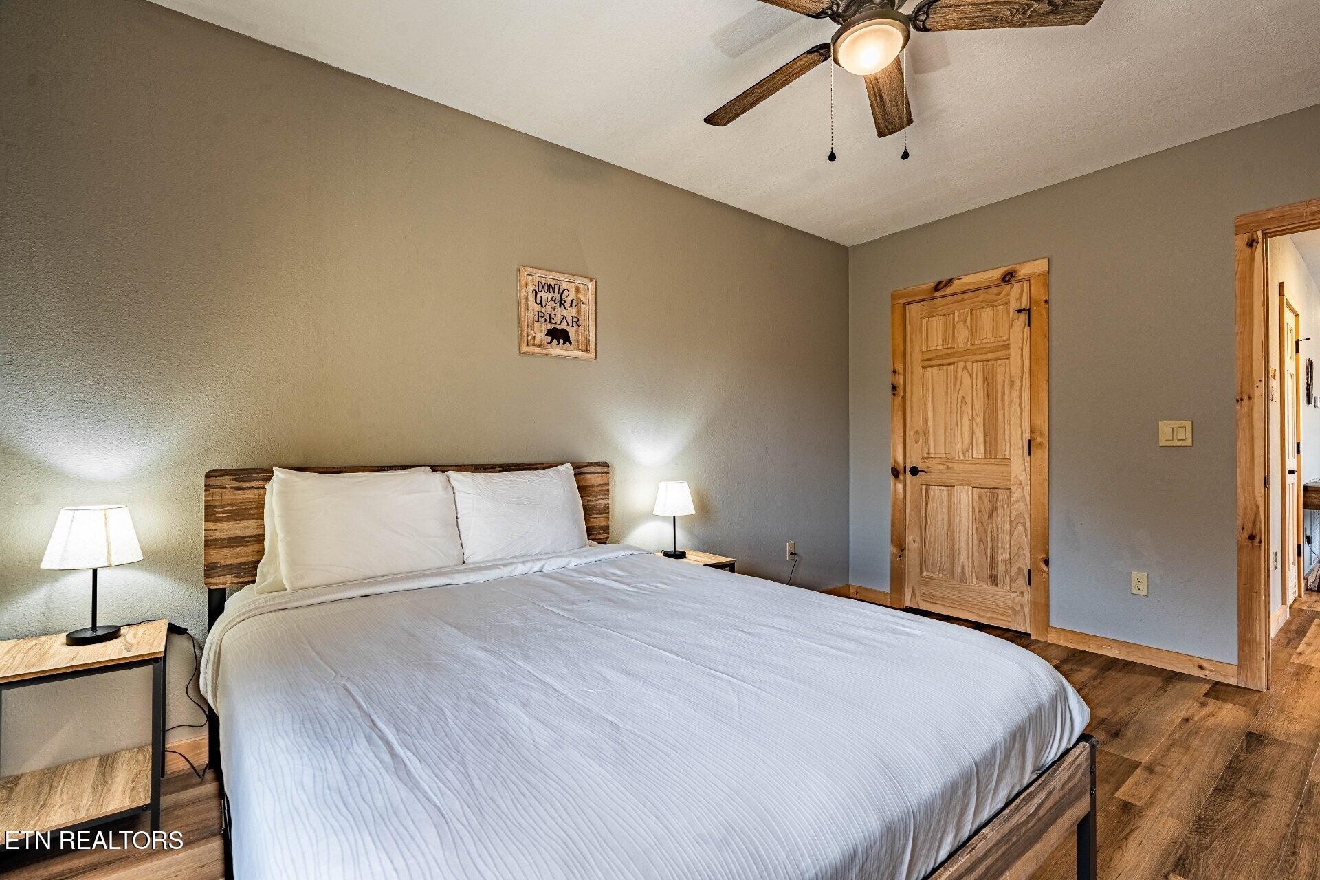 2104 Eagle Feather Drive Property Photo 22