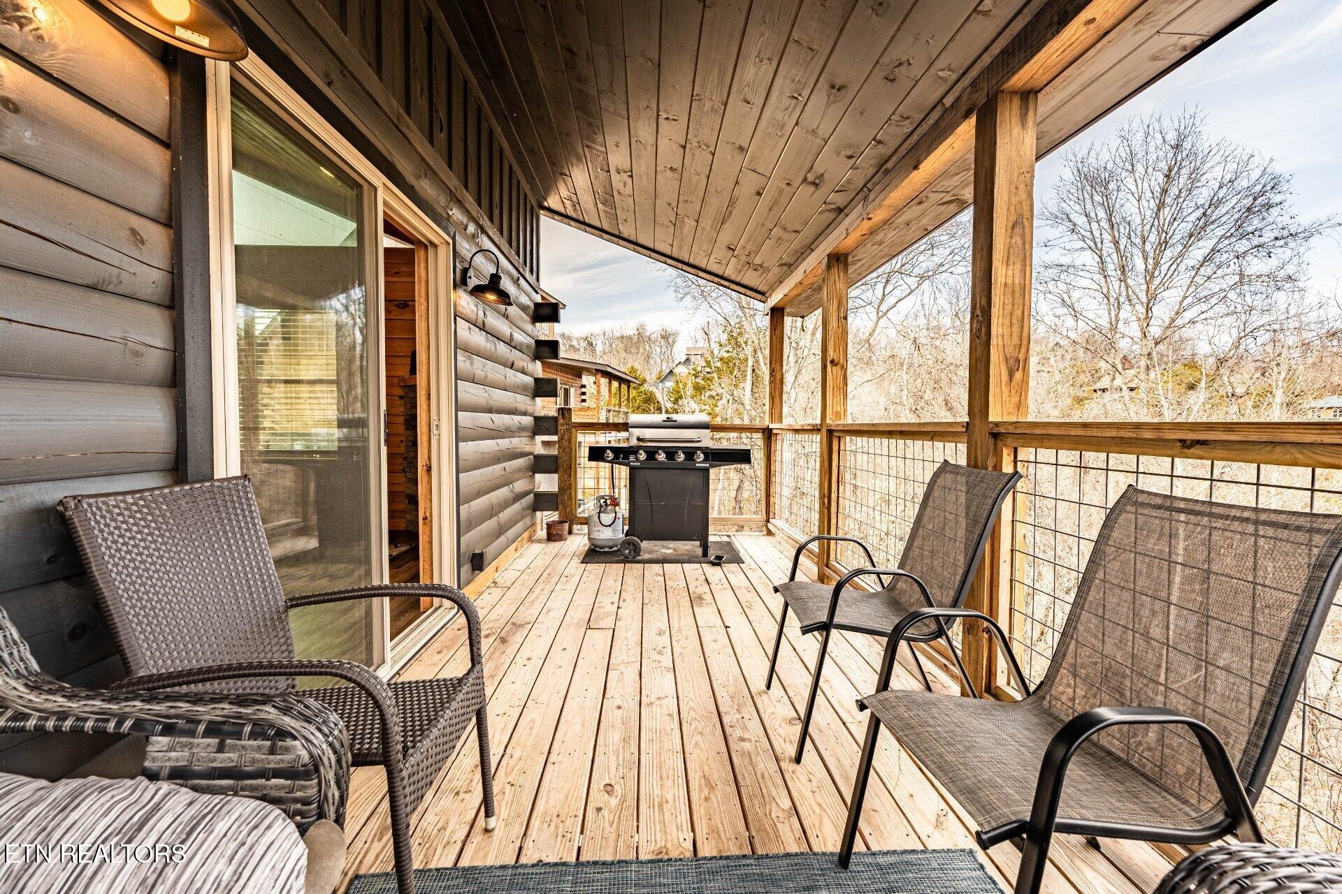 2104 Eagle Feather Drive Property Photo 37